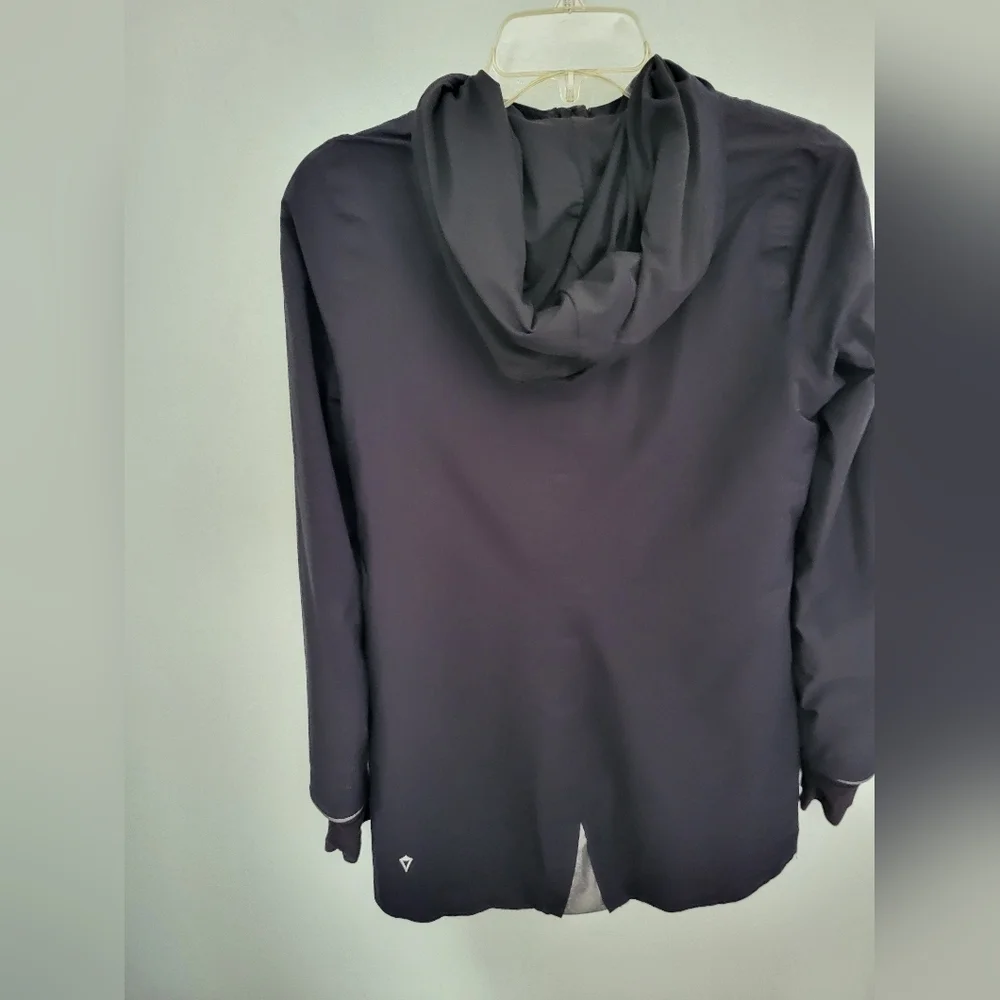 Lululemon | Ivivva Girls Size 14 Reversible Hooded Thumbholes Black Long‎ Jacket
